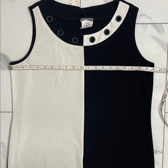 ZOE Color Block Sleeveless Shift Dress Grommet Neck  Black & WhiteSize L - Picture 5 of 9